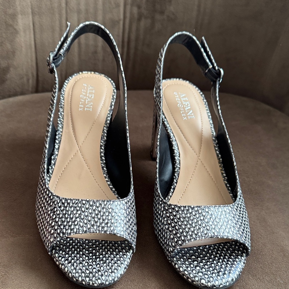 Elegant Black, White, and Silver Women's Sling-Back Heels - Picture 6 of 7